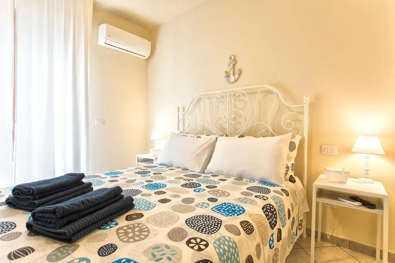 White Coral Rooms Accomodation Fast Check-In Alghero Italy