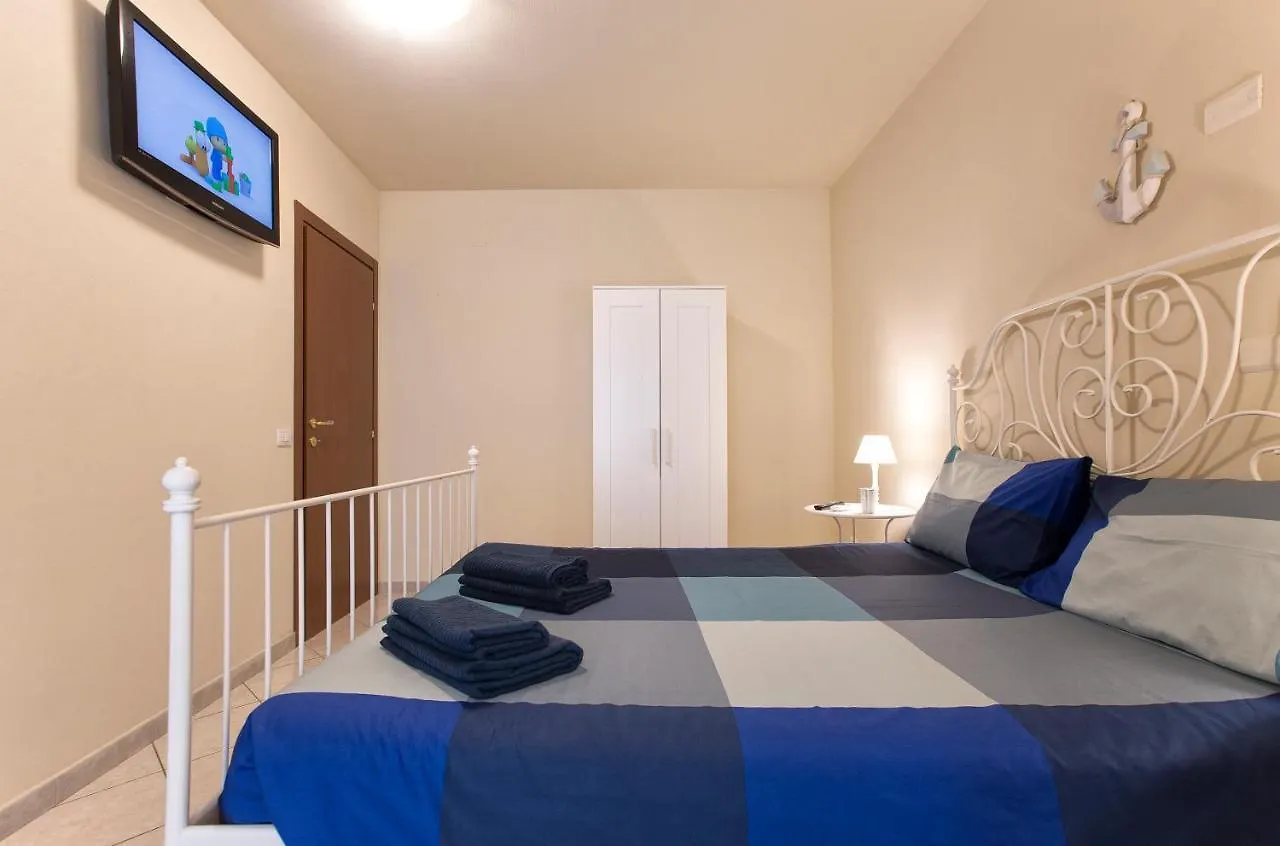 White Coral Rooms Accomodation Fast Check-In Alghero Guest house